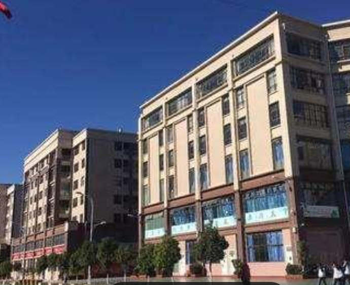 曲靖应用技术学校2025专业简介 - 多领域专业开启职业新征程 