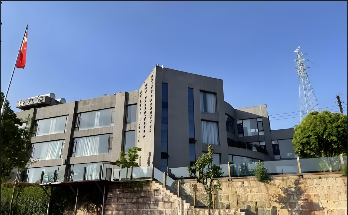 昆明市清风高级中学学费贵不贵?