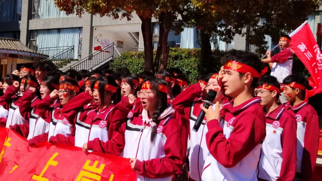 昆明市西山区清风高级中学高考上线率持续领先