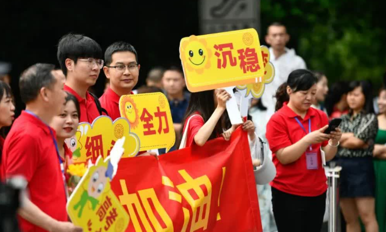  云南新东方培训学校高考复读班：高效提分，升学率再创新高！