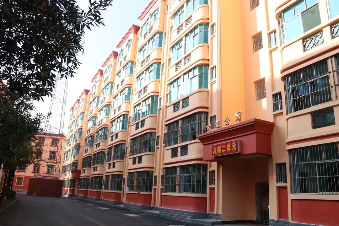 曲靖天人高级中学学校环境优越：营造理想复读氛围