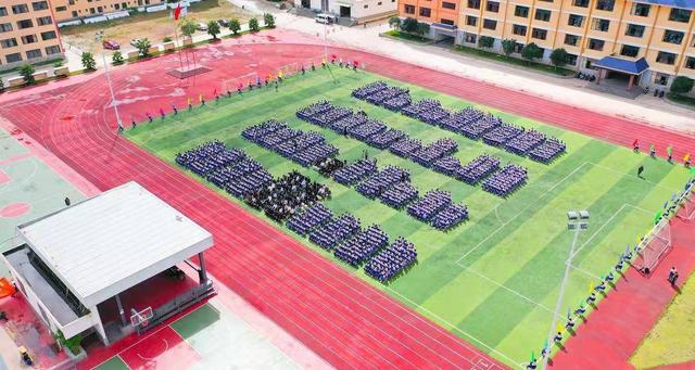 昆明市海亦丰高级中学高补高考喜报：佳绩频传，再创辉煌！