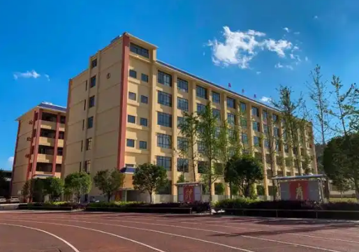 昆明市海亦丰高级中学招生办公室&mdash;&mdash;专业指引，助力学子启航未来！