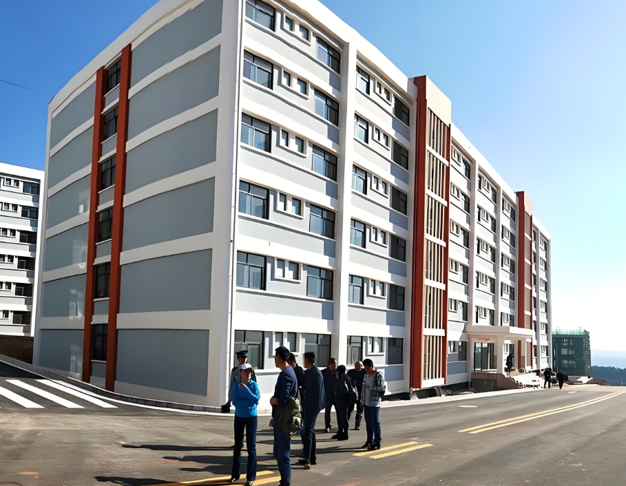 2025年，昆明滇越技工学校三年制中专招生吗？