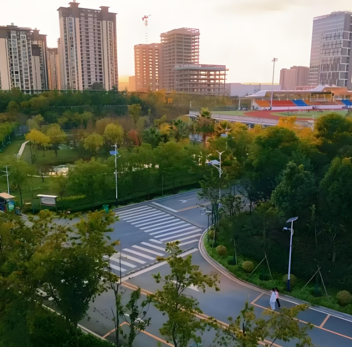 2025年昆明滇越技工学校中专学费多少解析：求学成本与价值权衡