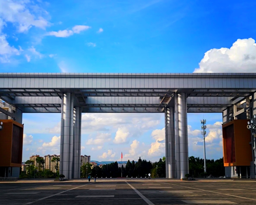 探索 2025年云南技师学院中专官 网：开启精彩求学之旅