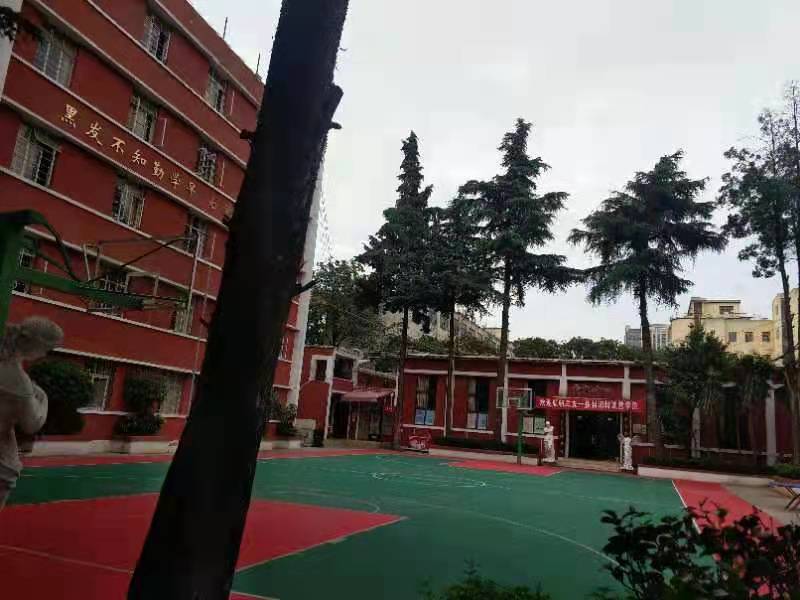 原云南师大附中老协补习学校高考复读学费标准_一年多少钱