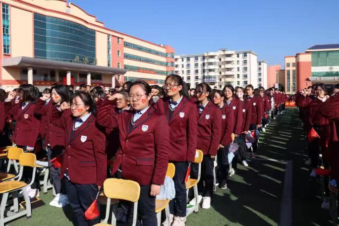 原云南师大附中老协补习学校高考复读分数线_多少分能进