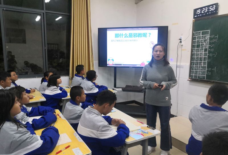 昆明市海亦丰高级中学高考复读招生办_咨询方式及地址