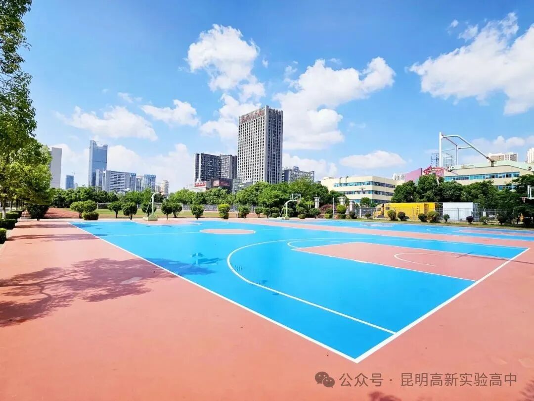 昆明高新实验学校高考复读管理模式_全封闭还是走读